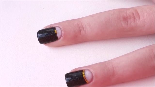 Черно-белый маникюр #5 // Лунный маникюр с блёстками смотреть онлайн