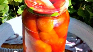 Помидоры маринованные с чесноком! Рецепт!