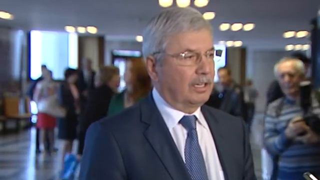 Владимир Мякуш вручил премию Законодательного Собрания пятидесяти лучшим учителям смотреть онлайн