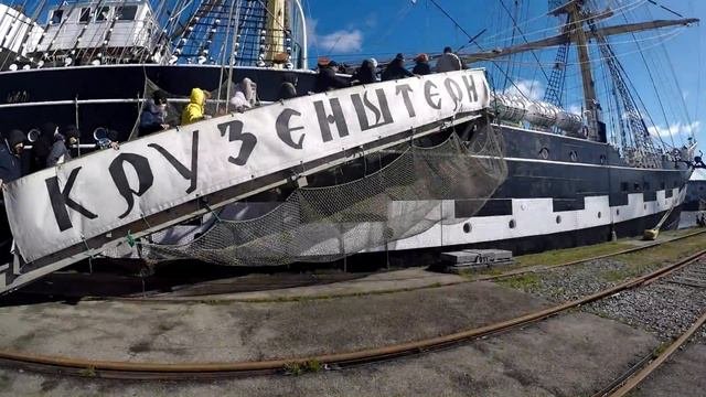 Прогулка по уникальному барку 
