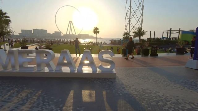 Dubai Marina Beach | Fabulous Visuals | The WALK & The BEACH | Dubai's beautiful Sunset view | Duba смотреть онлайн