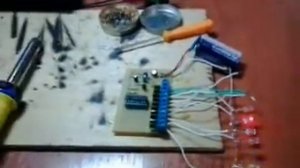 Бегущие огоньки для ёлки =)