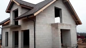 КАК МЫ СТРОИМ ДВУХЭТАЖНЫЙ ДОМ ИЗ ГАЗОБЕТОНА С МАНСАРДНОЙ КРЫШЕЙ