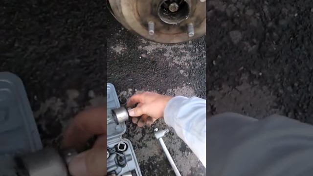 Как снять задний барабан на мазде демио смотреть онлайн