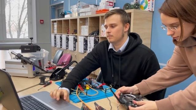 Что такое квадрокоптер?
