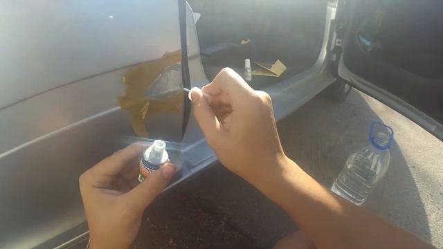 КЛЕИМ ОТОРВАННЫЙ МОЛДИНГ! SKODA OCTAIVA за 500К! смотреть онлайн