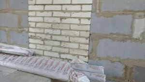 Легко ли штробить стены из газобетона