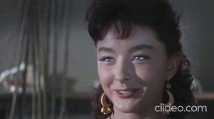 Так значит, это любовь с первого взгляда? - А разве бывает другая любовь?