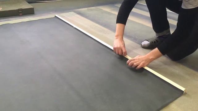 THE ROUND WOODEN STICK CAN BE UNSTUCK/КРУГЛУЮ ДЕРЕВЯННУЮ ОСНОВУ МОЖНО ОТКЛЕИТЬ смотреть онлайн