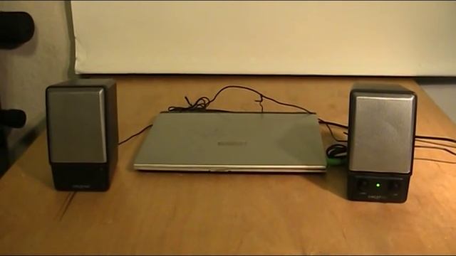 Вариант второй жизни старого ноутбука - работает уже несколько лет
