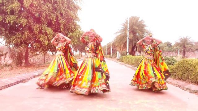 Holiya Me Ude Re Gulal | Dance Cover | @ParulMalhotra Choreography | ila Arun смотреть онлайн