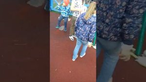 Агрошкольница напала на мальчика