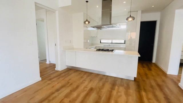 This is what a modern apartment in Oasis Steyn City looks like смотреть онлайн