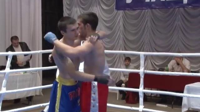 Спорт  для  отважных   Кикбоксинг  в  Крымске