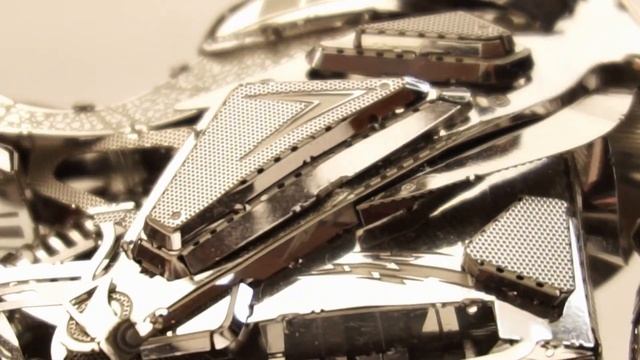 Конструктор из металла - Зеркальный байк. Готовая модель смотреть онлайн