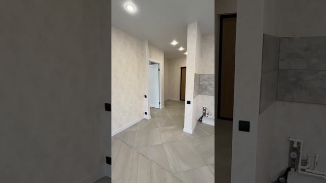 Продаем просторную стильную Евро-2 комнатную квартиру в ЖК Молодежный смотреть онлайн