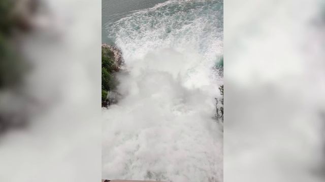 Водопад. Черногория. Май 2023.