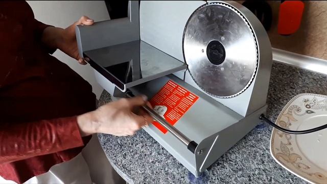 Елена Шарыпова рассказывает, как она нарезает продукты смотреть онлайн