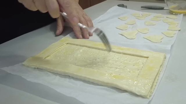 SOLO 3 INGREDIENTI Millefoglie Cuore ❤️ alla Marmellata ❤️ Facile e veloce