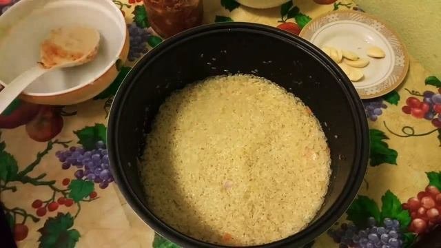 Очень вкусный расыпчатый плов в мультиварке! Легко, просто и вкусно!