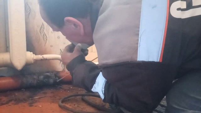 СВАРКА СИСТЕМЫ ОТОПЛЕНИЯ, ЗАМЕНА ГНИЛОЙ ТРУБЫ