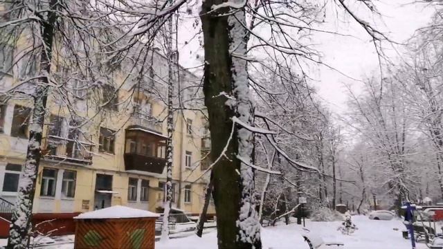 МИНСК. ПРОСПЕКТ. Комаровский рынок. Minsk. Belarus.