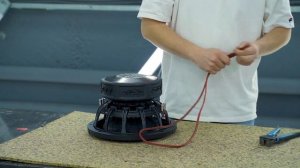 Как подключить сабвуфер?