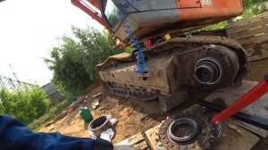 Замена даукона ступицы экскаватора Hitachi zx330