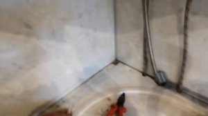 Замена кухонного плинтуса, прорыв газового шланга и для чего пригодилась скалка.