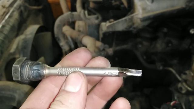 Обломали свечу накала, как выкрутить) смотреть онлайн