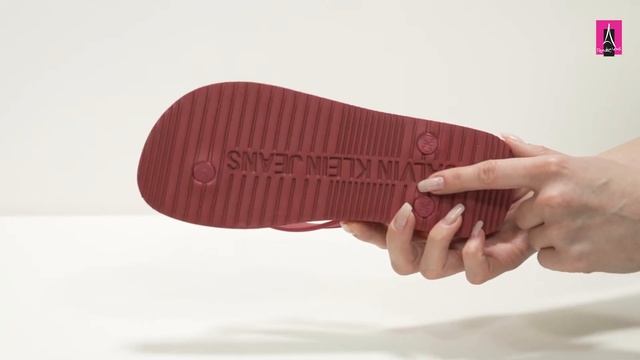 Видеообзор I Женские сланцы CALVIN KLEIN JEANS FLIP FLOP MONOGRAM 2530011 смотреть онлайн