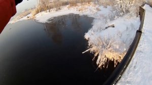 НА ЗИМНЮЮ УДОЧКУ С МОСТА 19/12/2017 ловля на насадочную мормышку с кивком плотвы и окуня