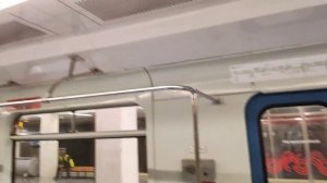 ПОЗОР МОСКВЫ: ЗАМОСКВОРЕЦКАЯ ЛИНИЯ МЕТРО. КОГДА ОБНОВЛЕНИЕ ПОДВИЖНОГО СОСТАВА?
