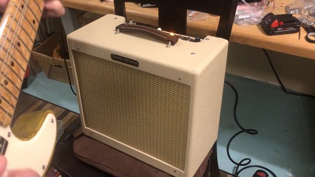 5F10 Fender Tweed Harvard Build смотреть онлайн