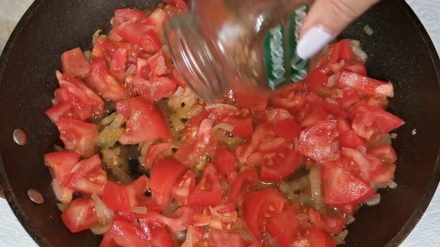 ЗАПЕКАНКА из бичпакетов с помидорками. смотреть онлайн