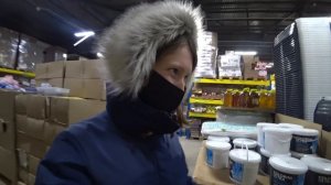 1 ч. ЖИВЁМ НА ЮГЕ. ВЫПАЛ СНЕГ, А ЕГО НЕ ЖДАЛИ. ЗАКУПАЕМСЯ ПРОДУКТАМИ, КУПИЛИ РЫБУ У ДОРОГИ