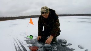 ЗИМНЯЯ РЫБАЛКА НА ЖЕРЛИЦЫ по первому льду.