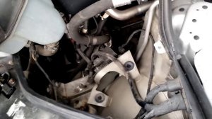 Mercedes E Class W211 Headlight Headlamp Removal and bulb replacement (left side)