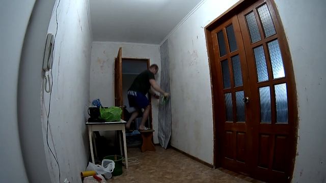 Ремонт прихожей своими руками. ЖИДКИЕ и БУМАЖНЫЕ обои на стену
