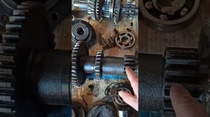 ремонт КПП трактора ДТ 20