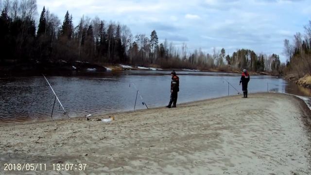 ЛОВЛЯ ЯЗЯ И ПЕРВАЯ НОЧЕВКА. Весенний СПЛАВ на ИЗБУ. ЧАСТЬ 2. смотреть онлайн