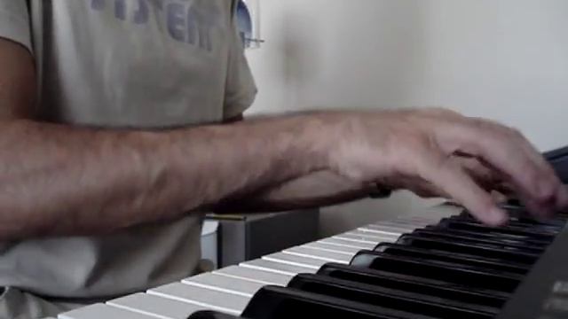 QUEEN - The Show Must Go On (by JUST) смотреть онлайн