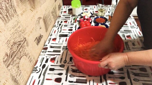 Корейский салат Морковь-ча с редиской и болгарским перцем. Вкусно то как...