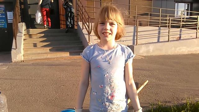 Все вместе сегодня сажали кусты!!! Было классно)))!!! смотреть онлайн