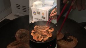 Лангустины в соевом соусе