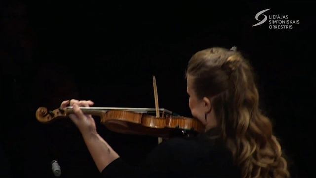 Sibelius Violin Concerto, I.Allegro moderato, Paula Šūmane - violin смотреть онлайн