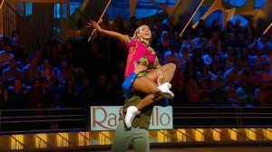 Татьяна Навка и Артем Михалков. "Baby It`s Cold Outside". Фрагмент выпуска от 22.09.2013