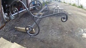 Кованые лавочки для больших людей