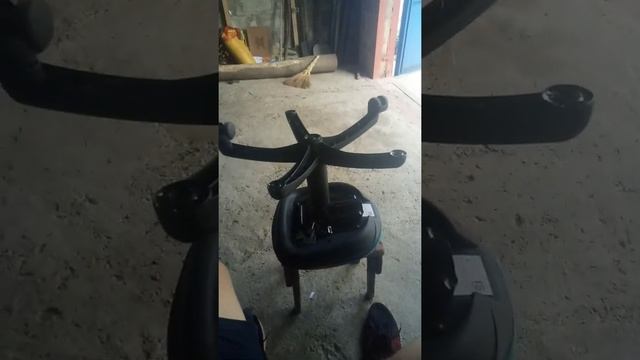 Как я сделал стул на колёсиках смотреть онлайн