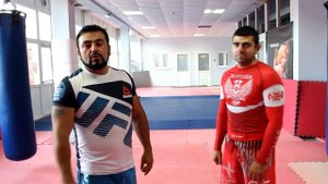 Защита лёжа на спине